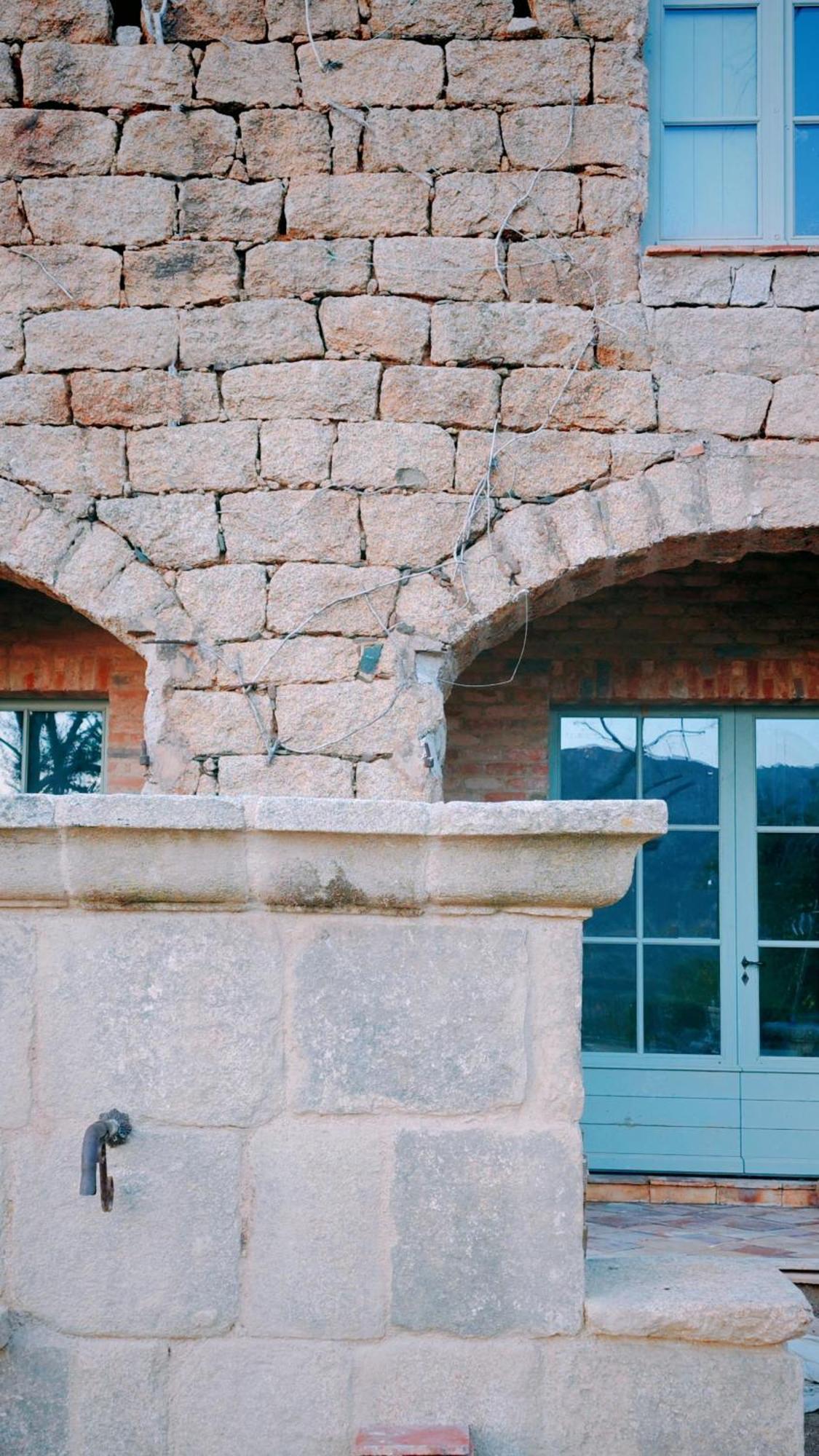 Le Hameau De Saparale 萨尔泰纳 外观 照片